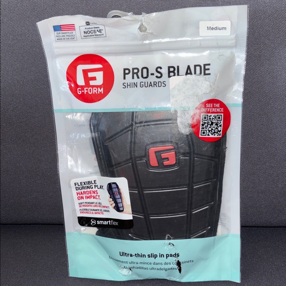 G-Form Pro-S Blade Soccer Shin Guards Med NWT